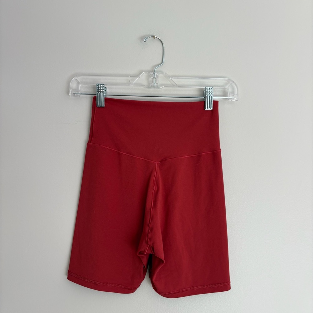 Aerie Women's Crimson Crossover High Rise Bike Shorts - Picture 2 of 6